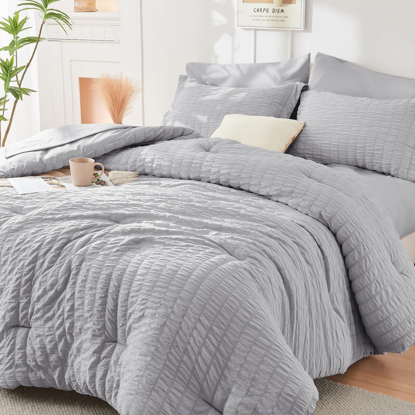 HYMOKEGE Black California King Comforter Set Seersucker 7 Pieces, All Season Luxury Bed in a Bag for Bedroom, Bedding Set with Comforters, Sheets, Pillowcases & Shams