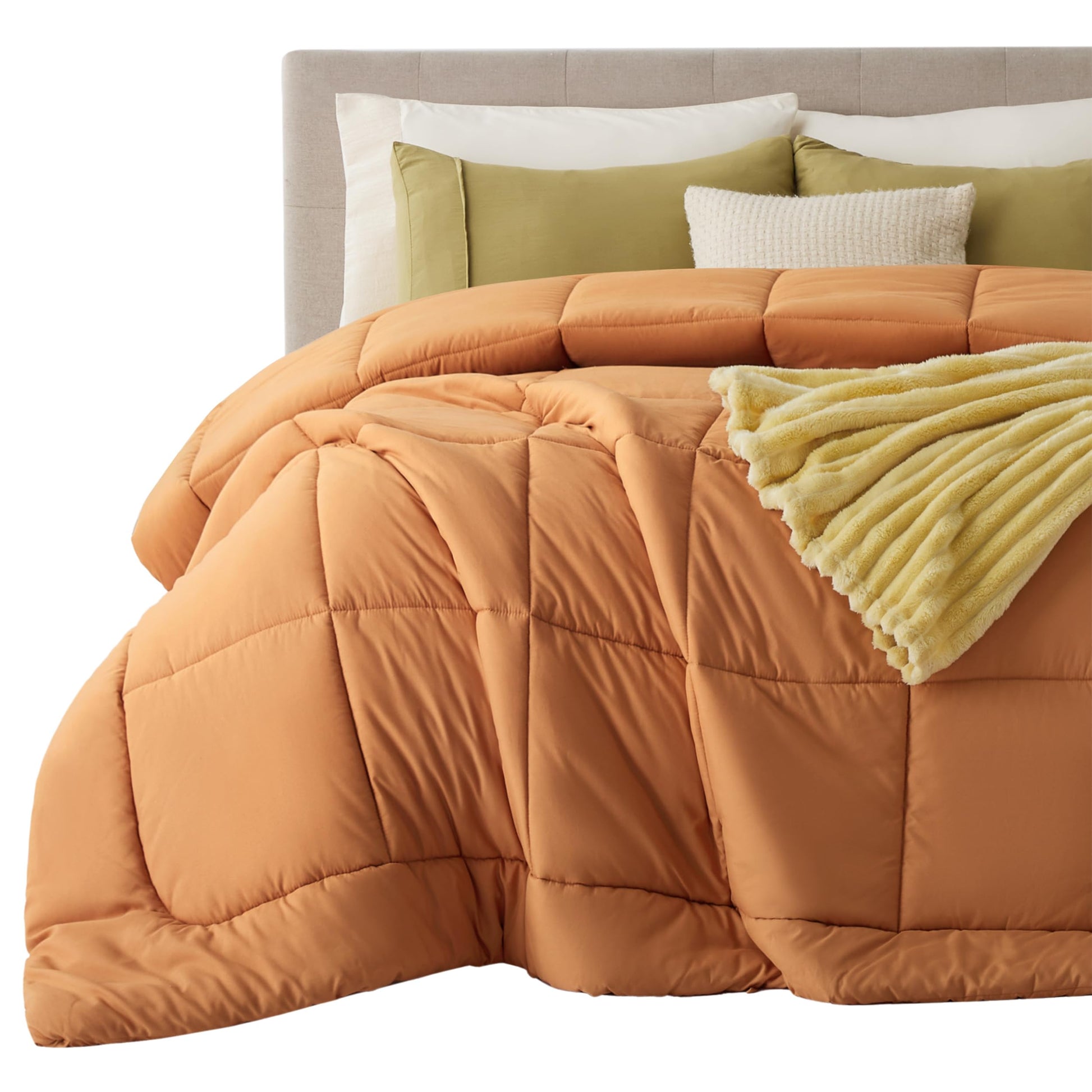Bedsure Comforter Duvet Insert - Quilted Comforters Queen Size, All Season Duvet, GentleSoft Down Alternative Bedding Blanket, with 8 Tabs, Gifts for Women/Men, White, Queen 88 x 88 Inches
