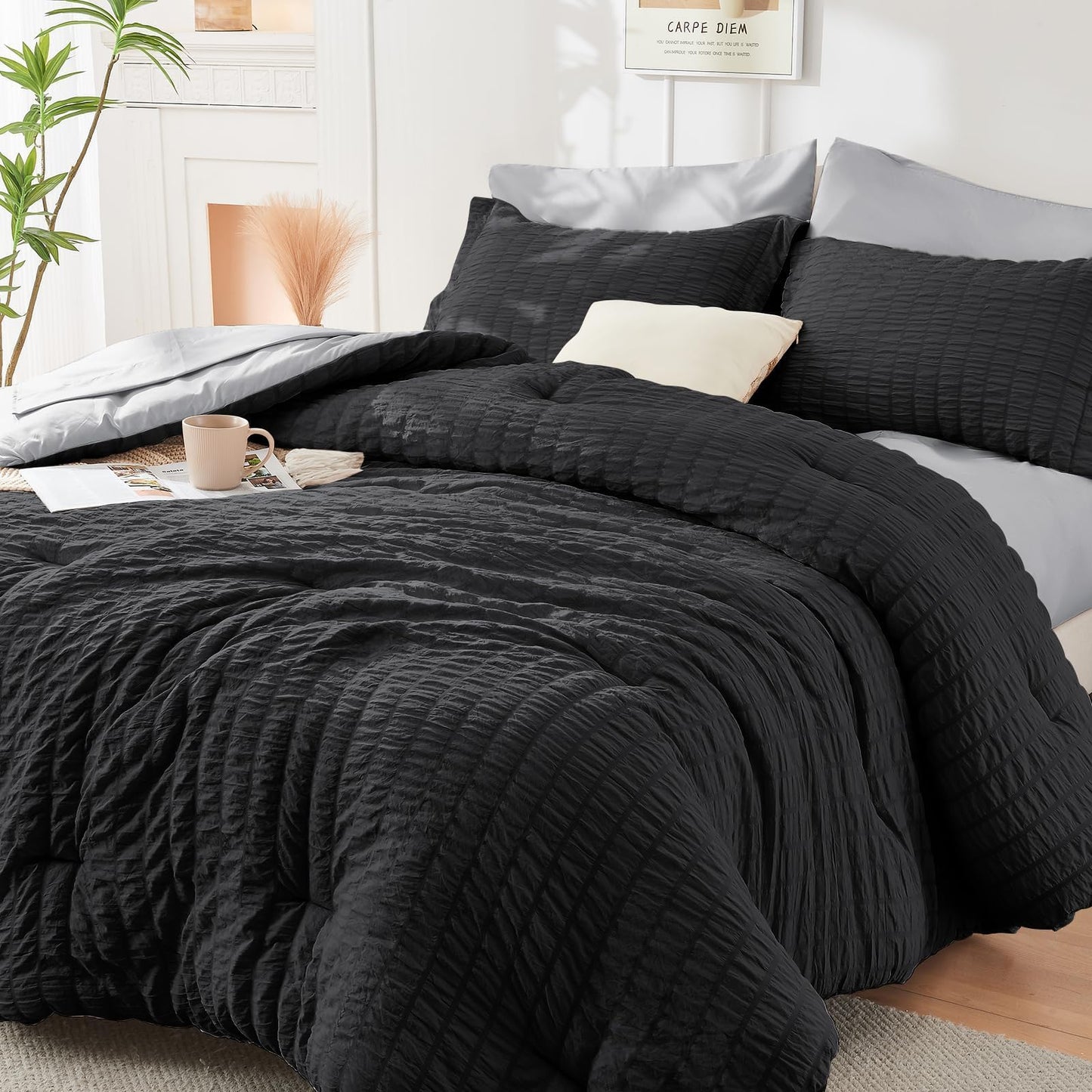 HYMOKEGE Black California King Comforter Set Seersucker 7 Pieces, All Season Luxury Bed in a Bag for Bedroom, Bedding Set with Comforters, Sheets, Pillowcases & Shams