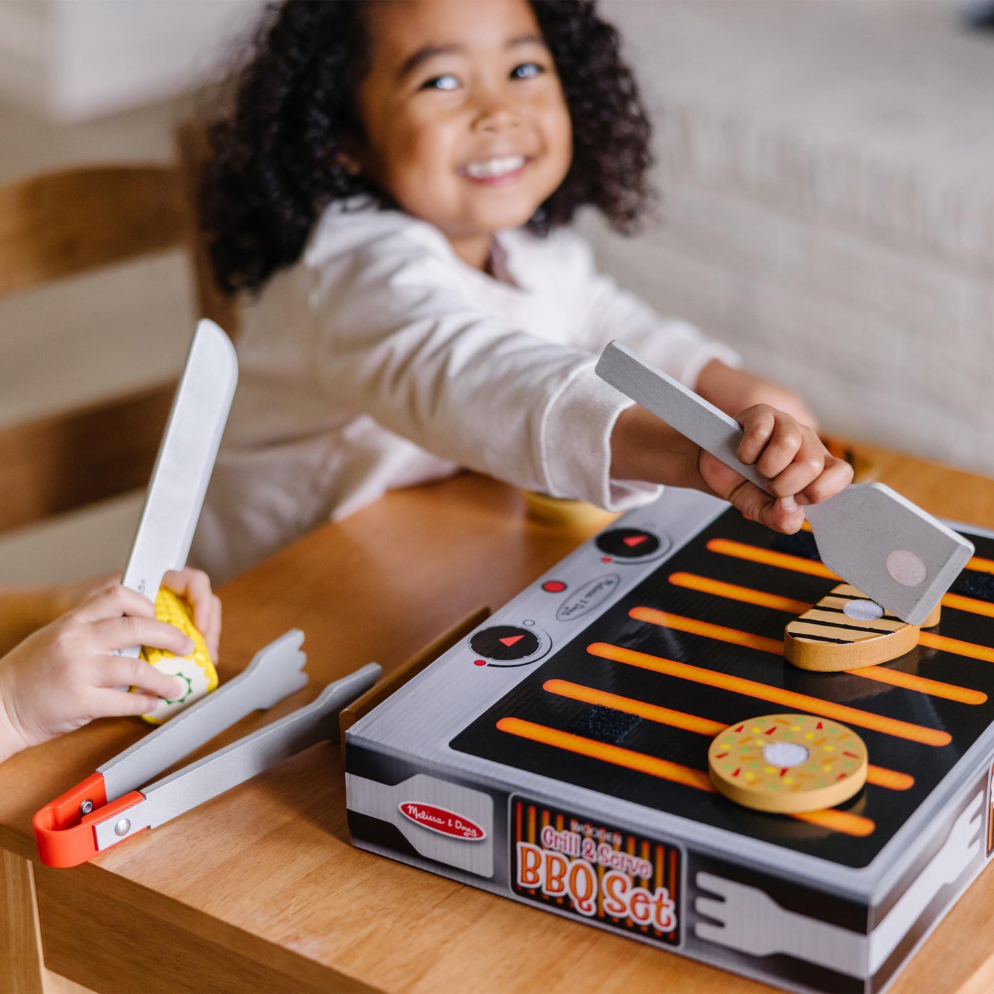 Melissa & Doug Grill and Serve BBQ Set with Pretend Play Toy Food & Kids Play Kitchen Accessories, Preschool Learning Toys for Girls & Boys 3+