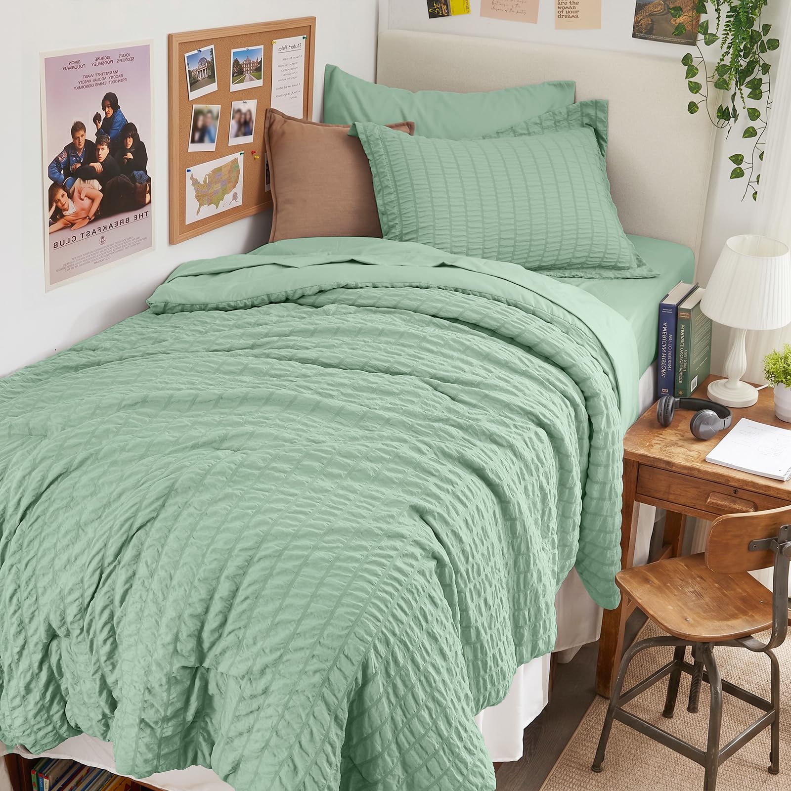 HYMOKEGE Black California King Comforter Set Seersucker 7 Pieces, All Season Luxury Bed in a Bag for Bedroom, Bedding Set with Comforters, Sheets, Pillowcases & Shams