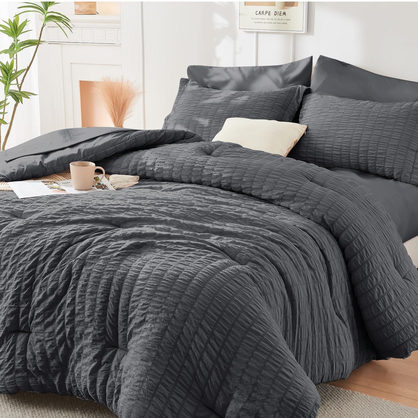 HYMOKEGE Black California King Comforter Set Seersucker 7 Pieces, All Season Luxury Bed in a Bag for Bedroom, Bedding Set with Comforters, Sheets, Pillowcases & Shams