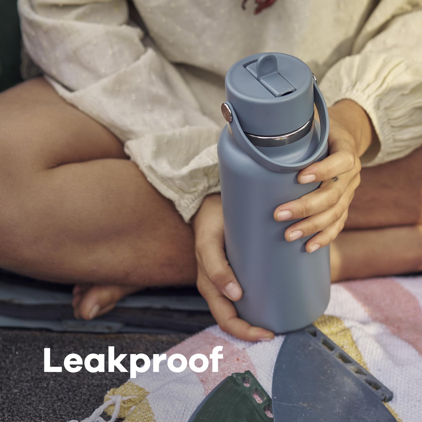 Hydro Flask Water Bottle - Insulated Stainless Steel - Wide Mouth Flex Straw Lid, Non Spill, Leakproof and Refillable in 32 Oz Mermaid Green