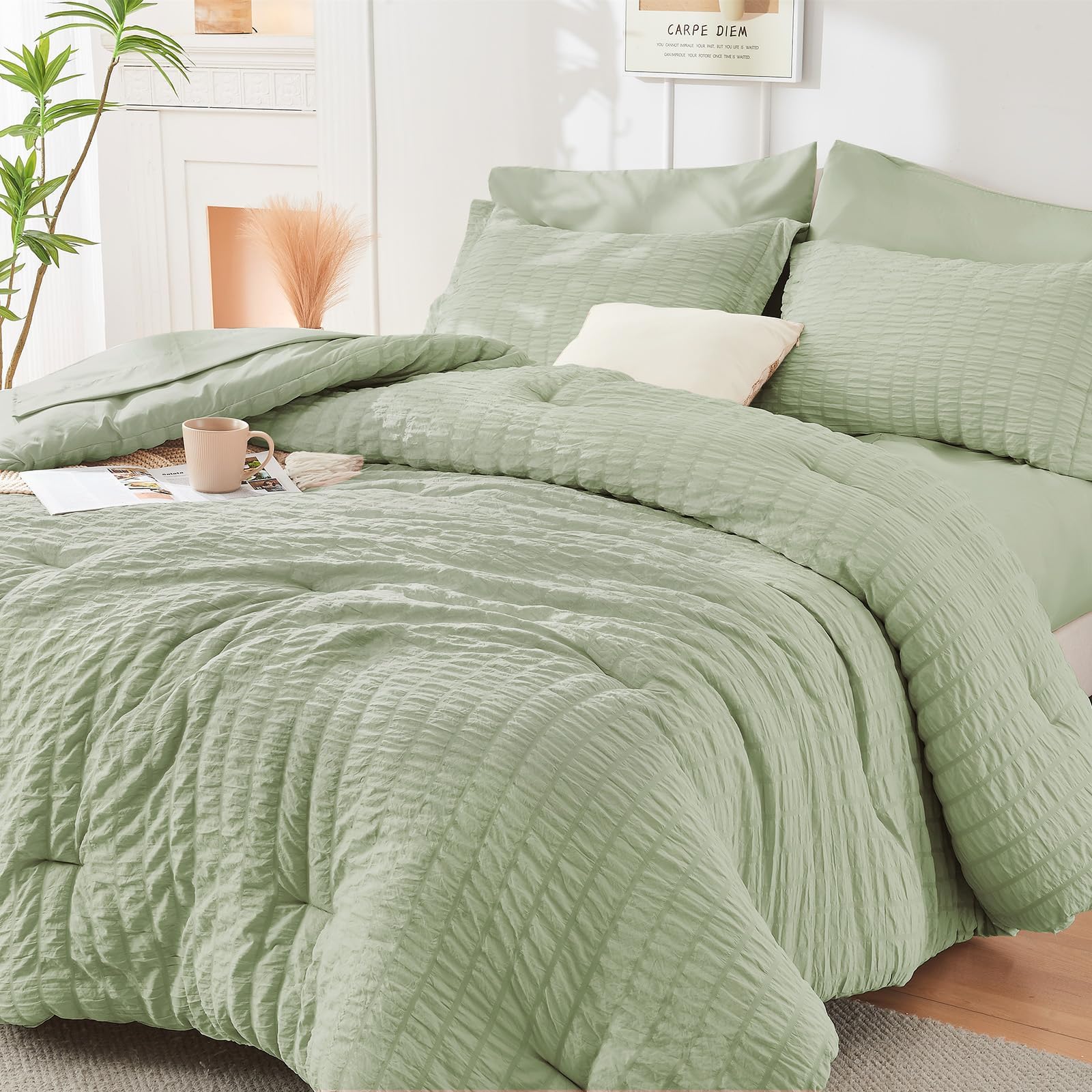 HYMOKEGE Black California King Comforter Set Seersucker 7 Pieces, All Season Luxury Bed in a Bag for Bedroom, Bedding Set with Comforters, Sheets, Pillowcases & Shams