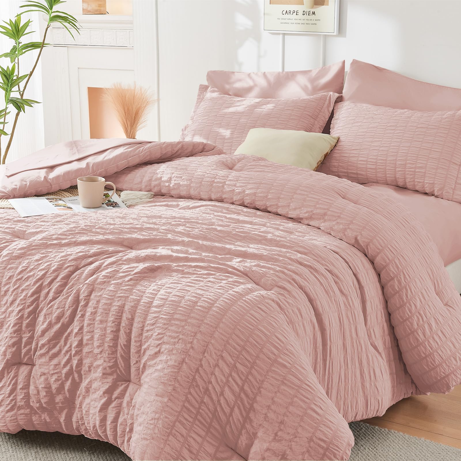 HYMOKEGE Black California King Comforter Set Seersucker 7 Pieces, All Season Luxury Bed in a Bag for Bedroom, Bedding Set with Comforters, Sheets, Pillowcases & Shams