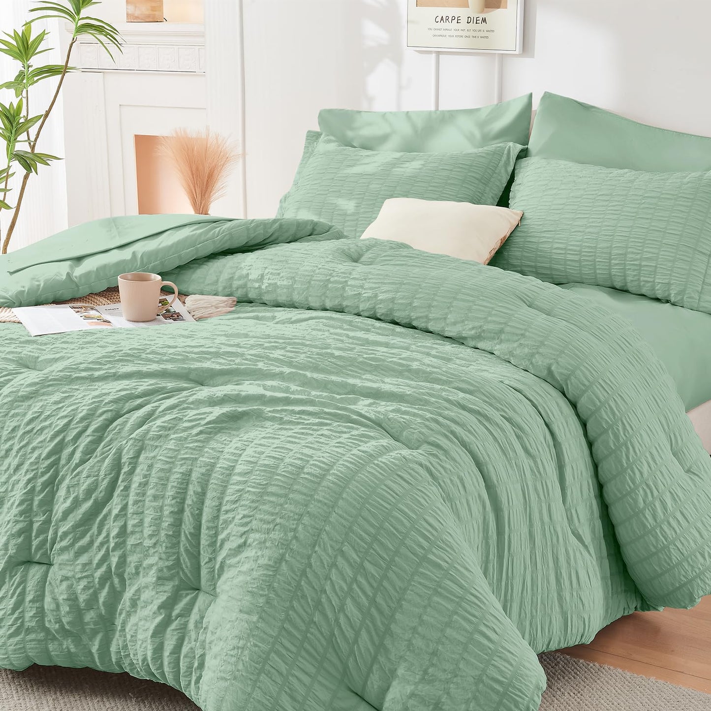 HYMOKEGE Black California King Comforter Set Seersucker 7 Pieces, All Season Luxury Bed in a Bag for Bedroom, Bedding Set with Comforters, Sheets, Pillowcases & Shams