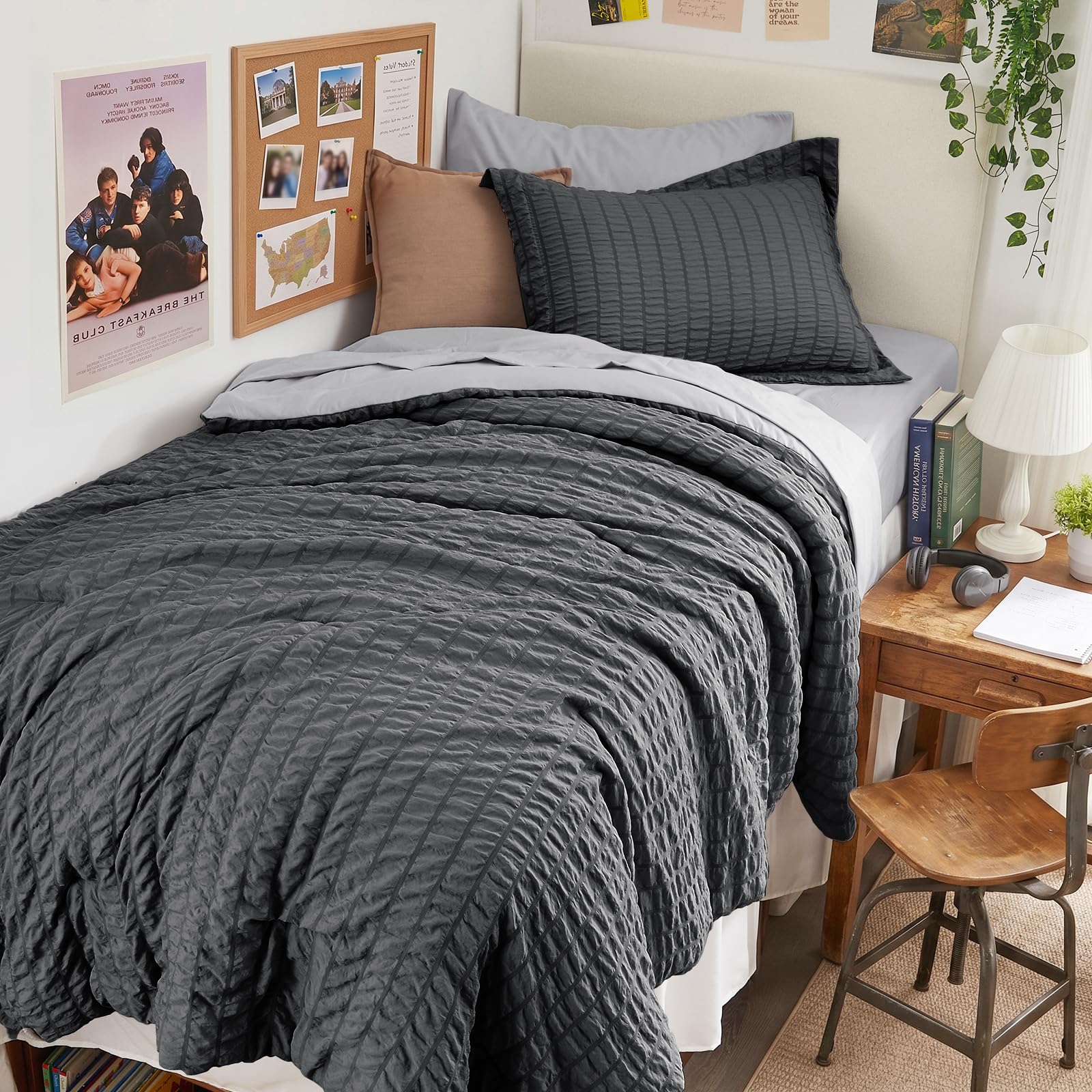 HYMOKEGE Black California King Comforter Set Seersucker 7 Pieces, All Season Luxury Bed in a Bag for Bedroom, Bedding Set with Comforters, Sheets, Pillowcases & Shams