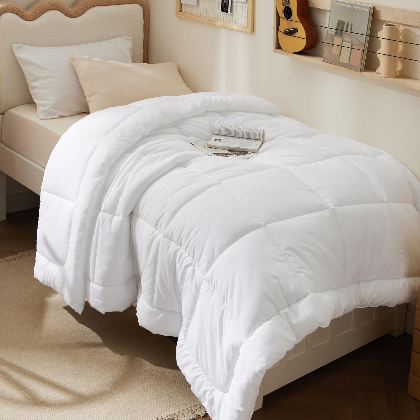 Bedsure Comforter Duvet Insert - Quilted Comforters Queen Size, All Season Duvet, GentleSoft Down Alternative Bedding Blanket, with 8 Tabs, Gifts for Women/Men, White, Queen 88 x 88 Inches