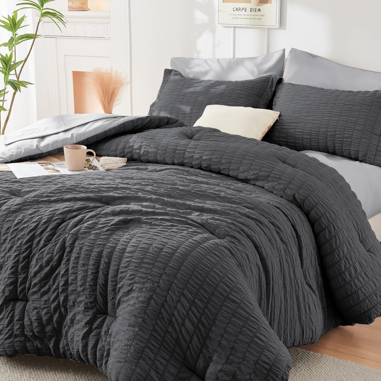 HYMOKEGE Black California King Comforter Set Seersucker 7 Pieces, All Season Luxury Bed in a Bag for Bedroom, Bedding Set with Comforters, Sheets, Pillowcases & Shams
